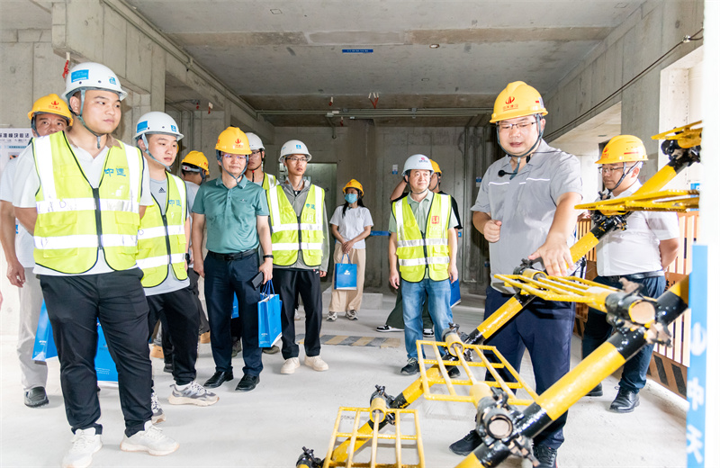 2024年9月20日，由深圳市羅湖區(qū)住建局主辦，中天建設(shè)集團(tuán)承辦的2024年度深圳市羅湖區(qū)裝配式建筑質(zhì)量、安全觀摩活動(dòng)在深圳中學(xué)回遷安置房與人才住房建設(shè)項(xiàng)目舉行。